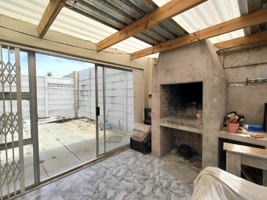 2 Bedroom Property for Sale in Victoria Park Western Cape